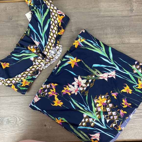 Trina Turk Blue Tropical Fiji Floral Ruffle Top Sz.12 Bottoms Sz.14 NWT - Picture 4 of 16